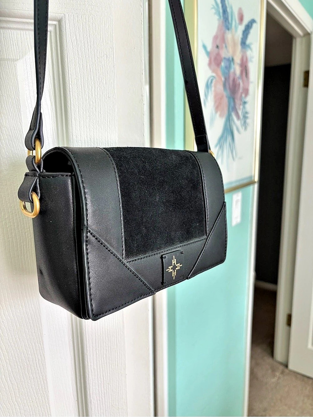 Nine West Black & Cream Crossbody Bag Like New